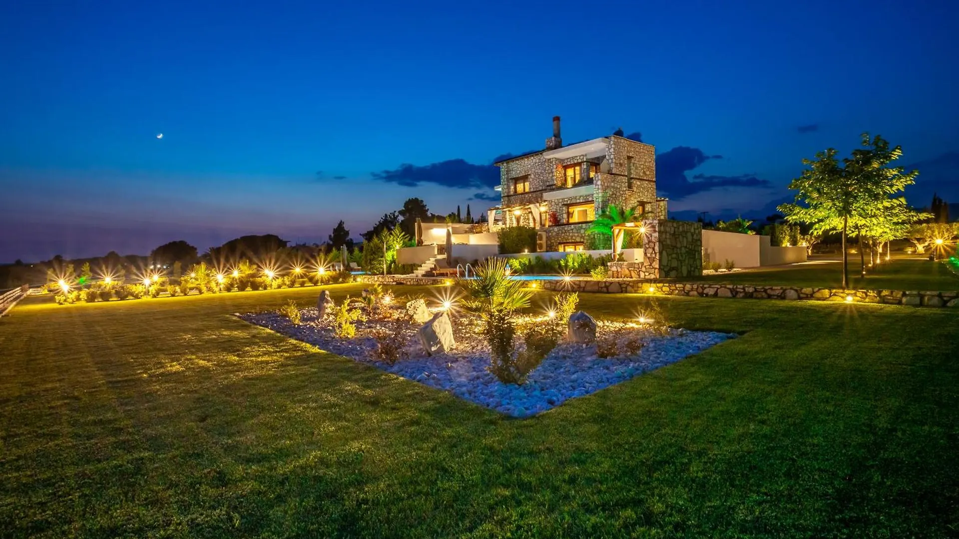 Villa Dafnes Village Gerakini Greece