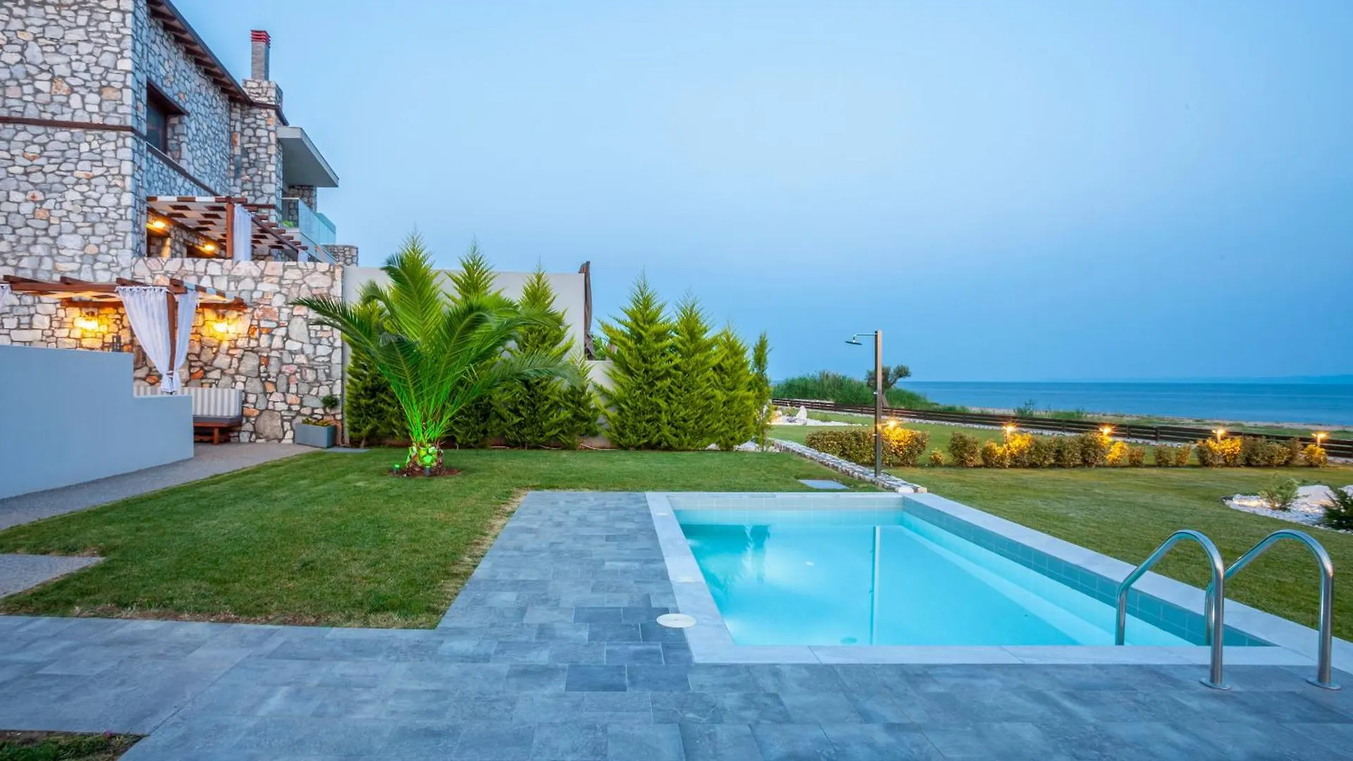 Dafnes Village Gerakini Villa
